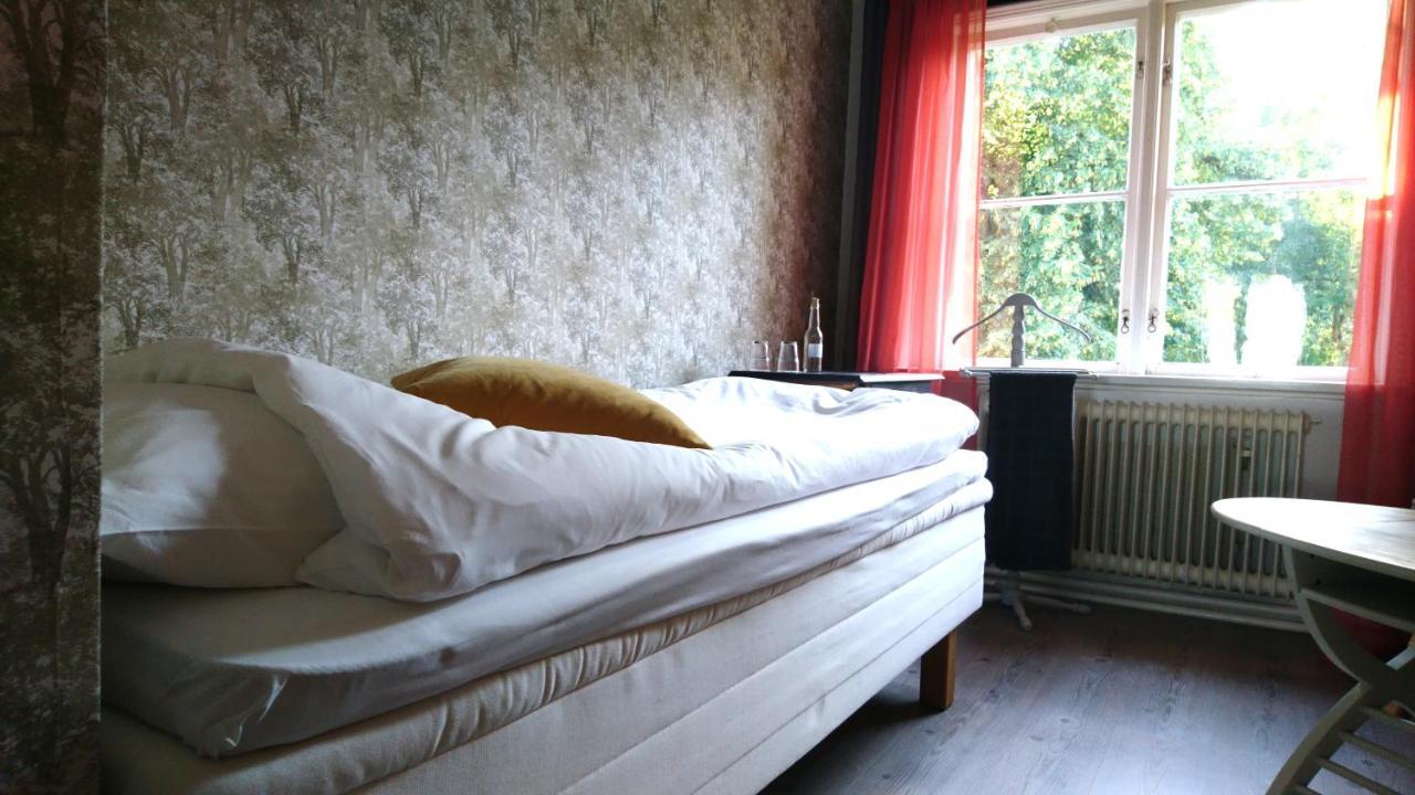 Skogstorp Hvilohem Bed & Breakfast Mullhyttan Екстериор снимка